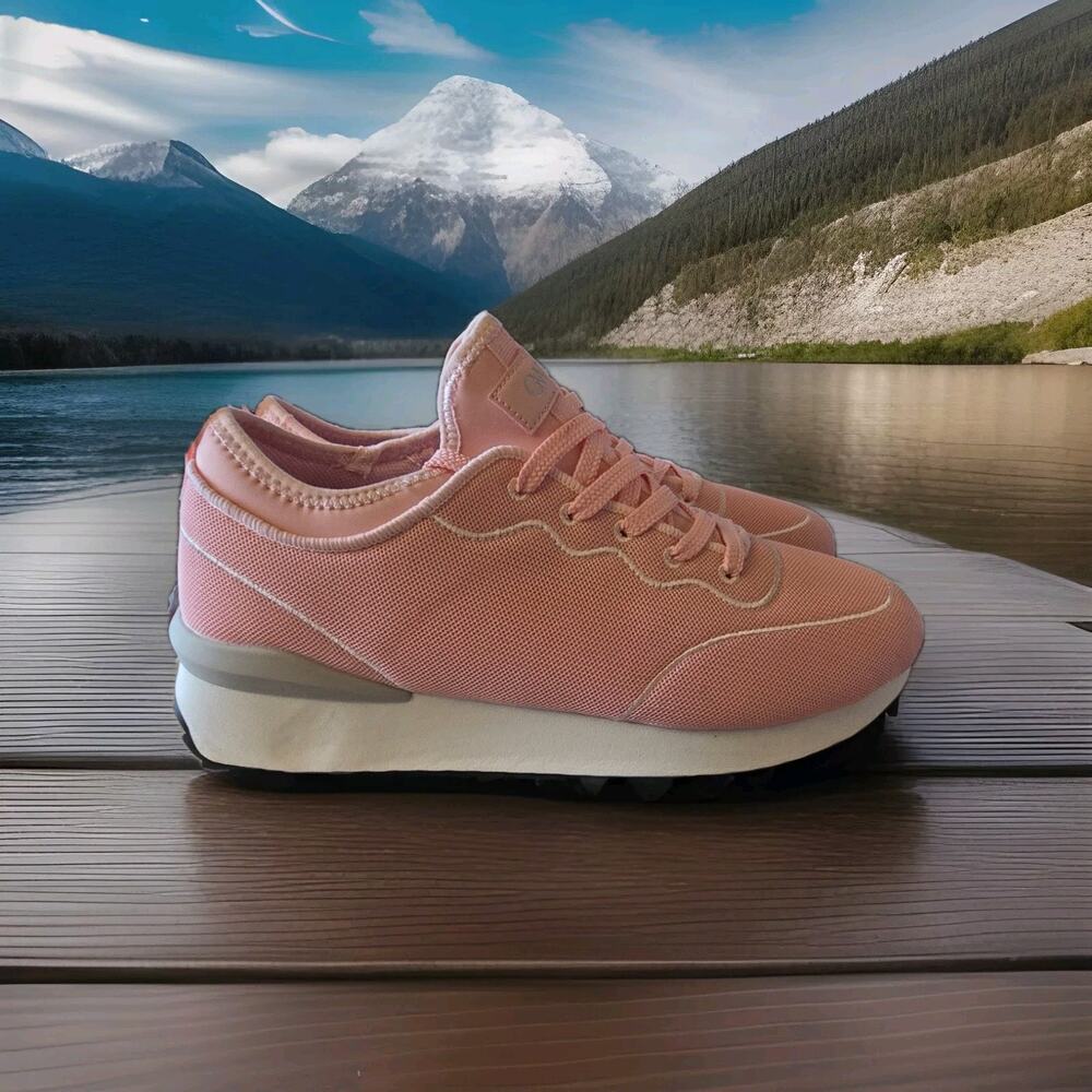 G WEST WOMEN LACE UP SNEAKER PINK SIZE 9
NO TAGS